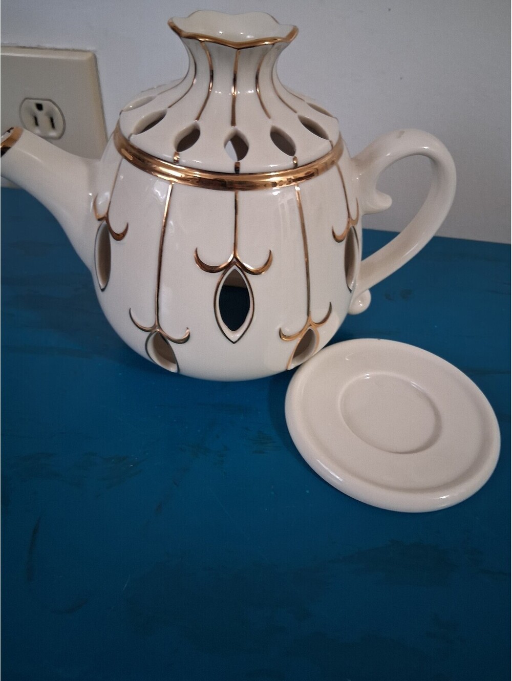 Vintage PartyLite White Ceramic Teapot with Gold Trim